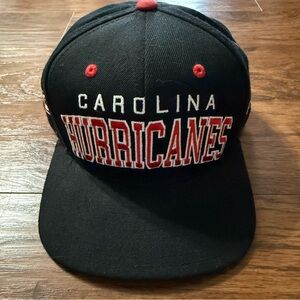 Reebok NHL Face Off Headwear Carolina Hurricanes Hockey Hat - New with Tags